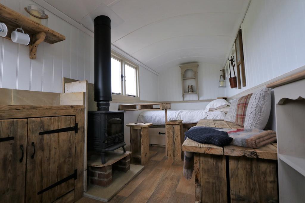 Meadowbeck - Shepherd Huts Fylingdales Exterior foto